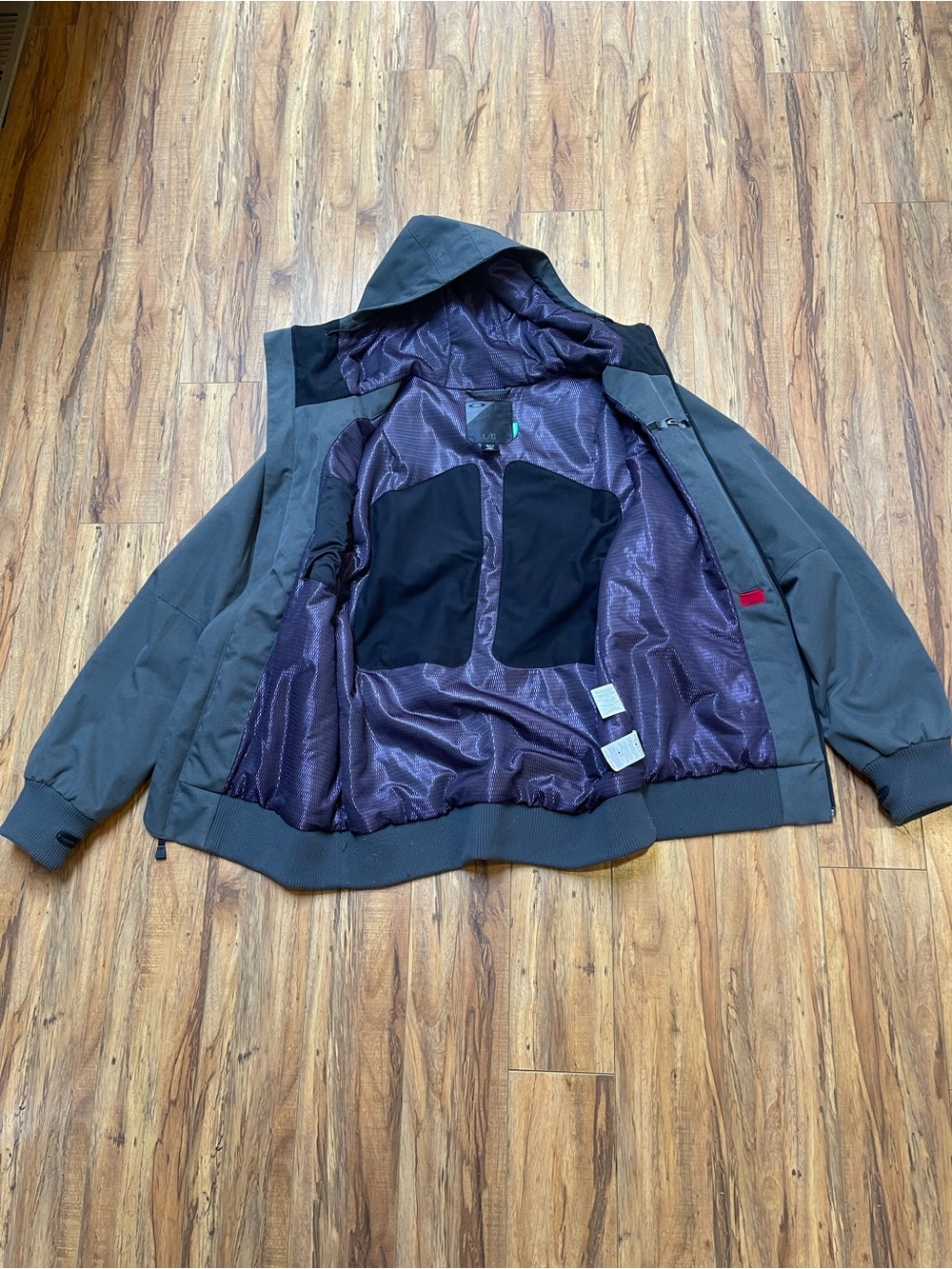 Oakley Performance Jacket - Picture 7 of 11